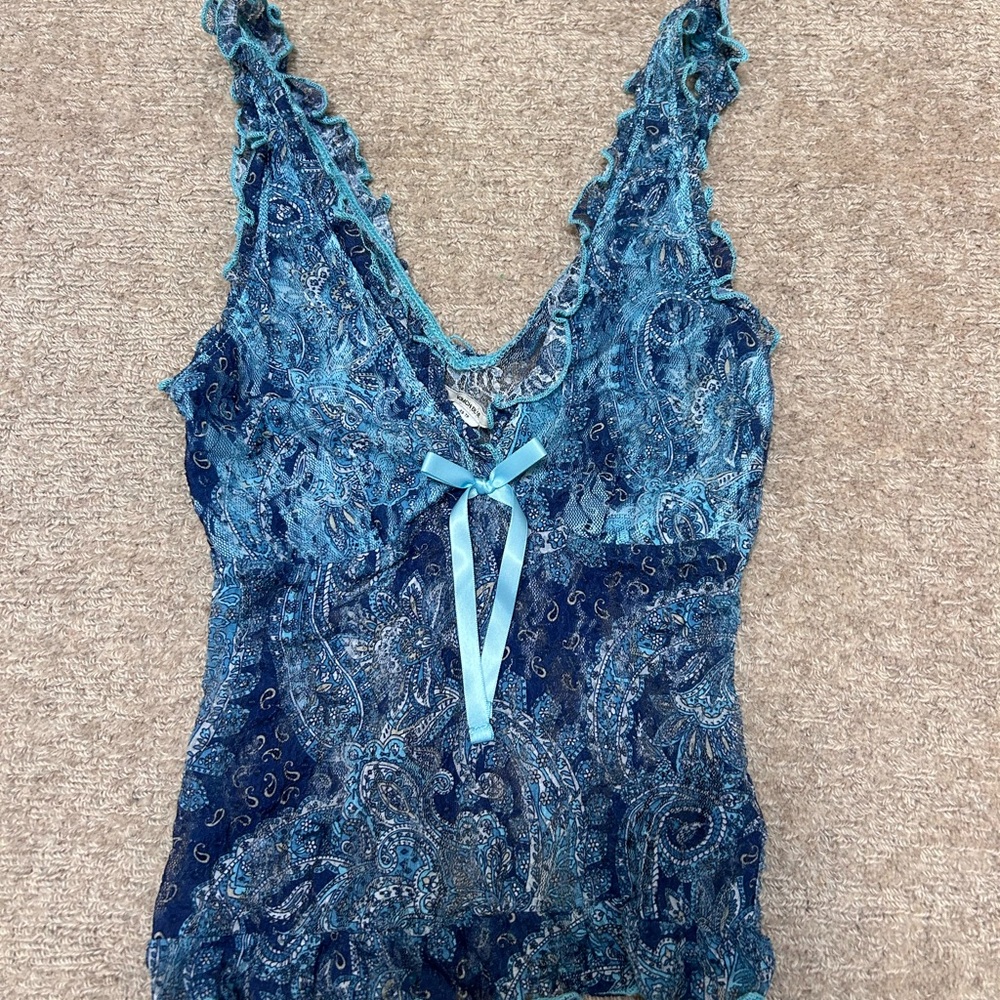 🌙Urban Outfitters Mesh going out top!